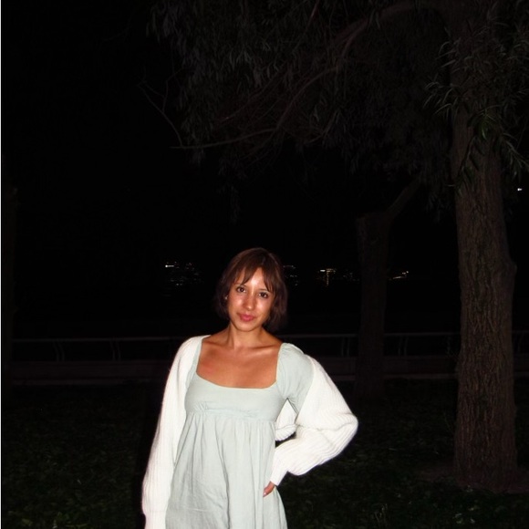 Meet Alma 🪼🌟🧚🏽♀️🪩⚡️🩵 - Picture 1 of 1